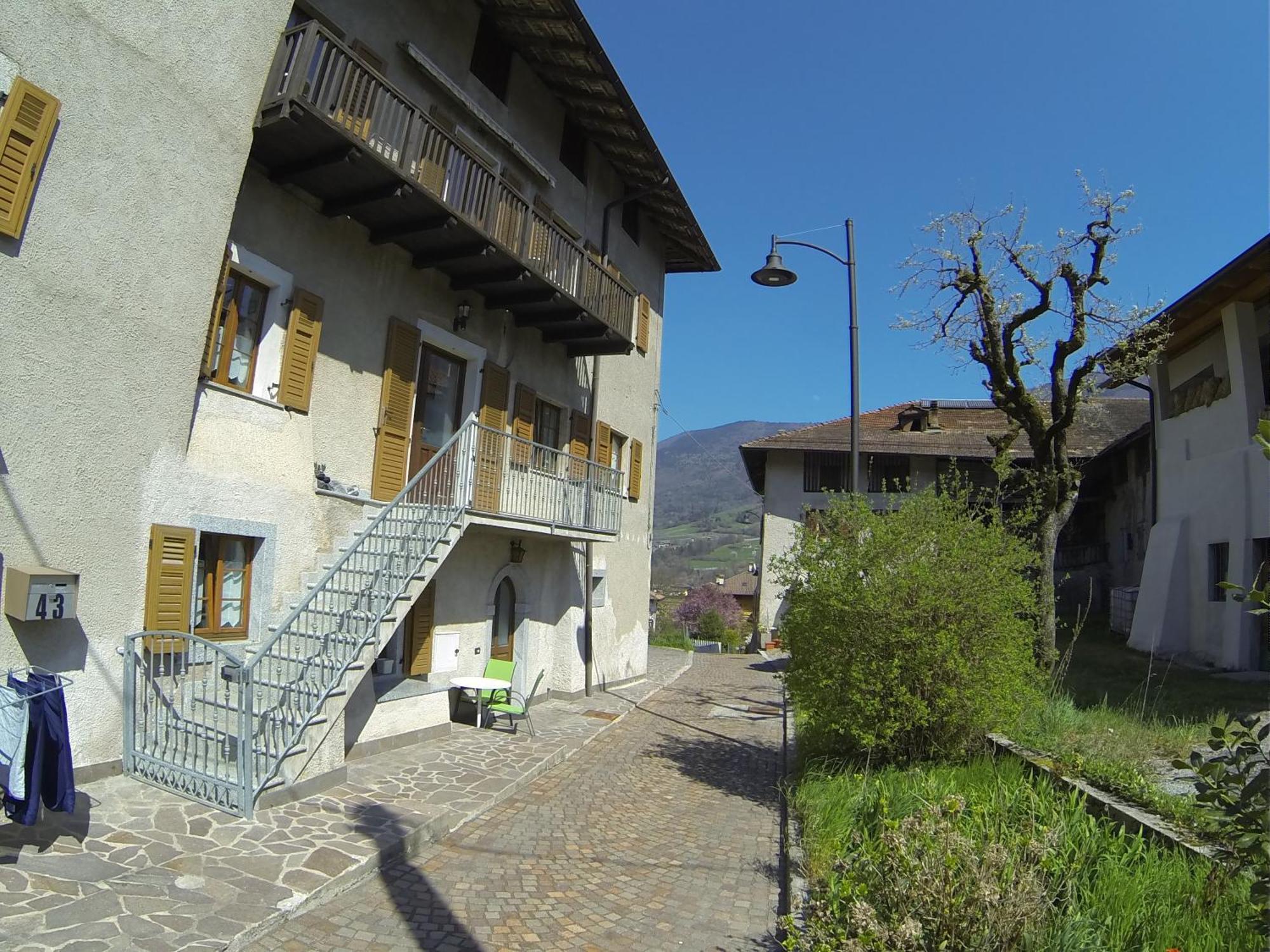 Appartamento Trentino II Comano Terme Kültér fotó